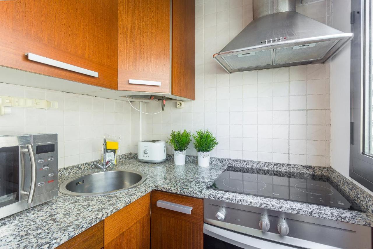 Lodging Apartments Illa Diagonal Barcelona Luaran gambar